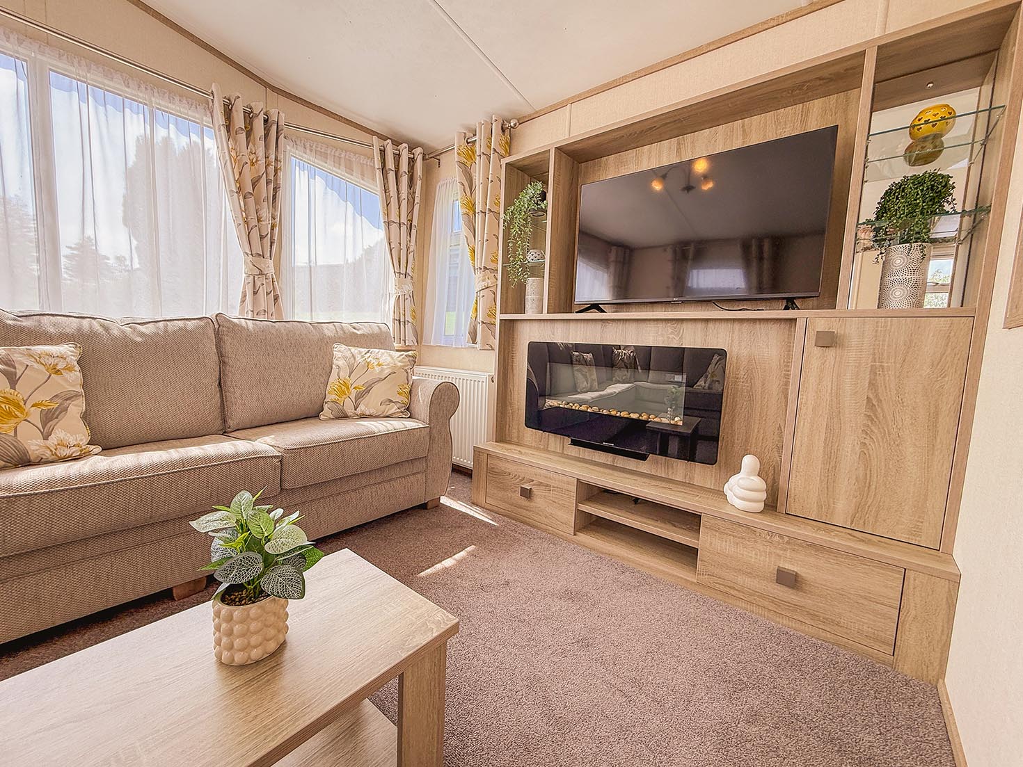 Carnaby Oakdale, pre-owned static caravan for sale in the Lake District, Cumbria