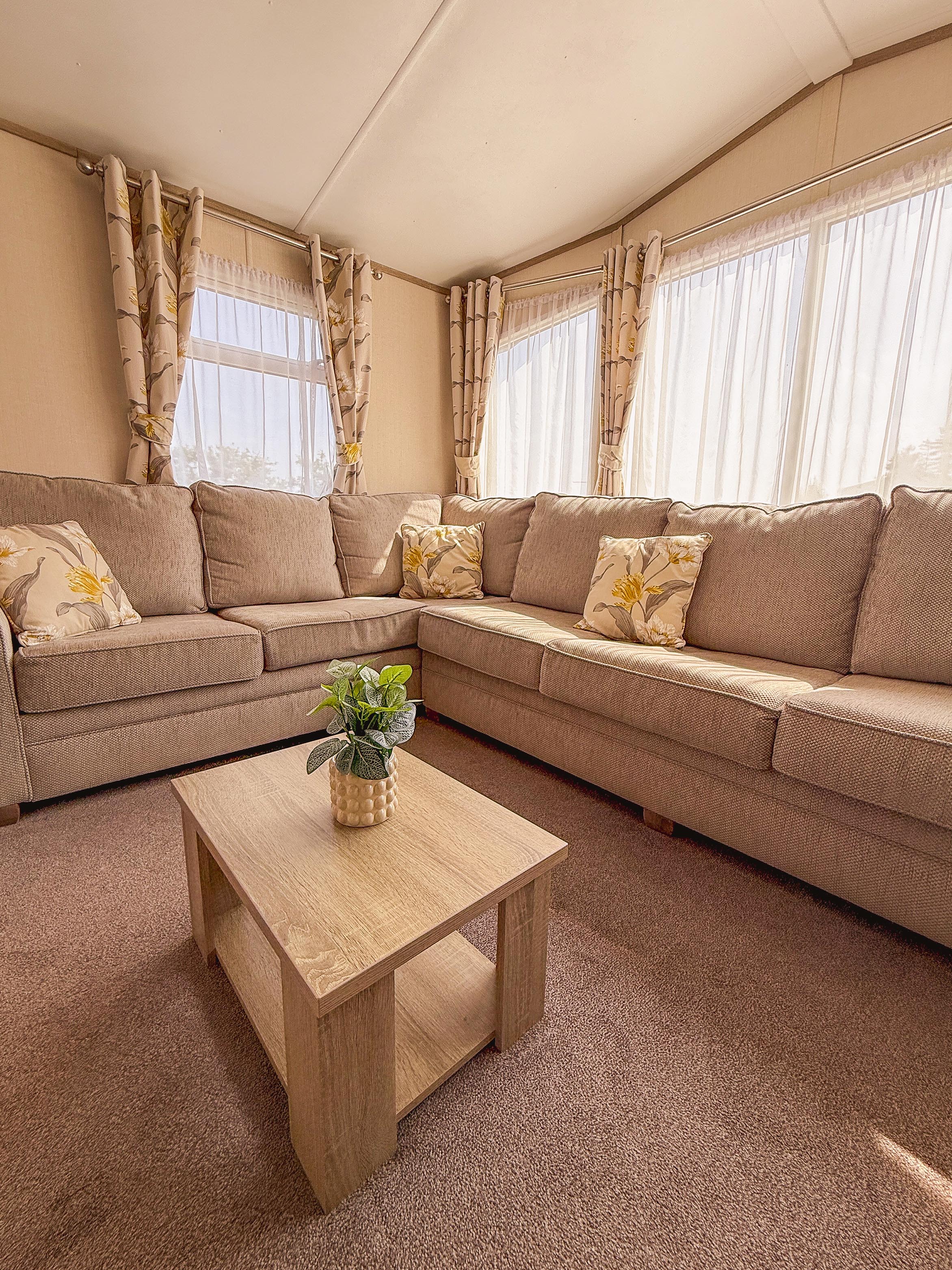 Carnaby Oakdale, pre-owned static caravan for sale in the Lake District, Cumbria