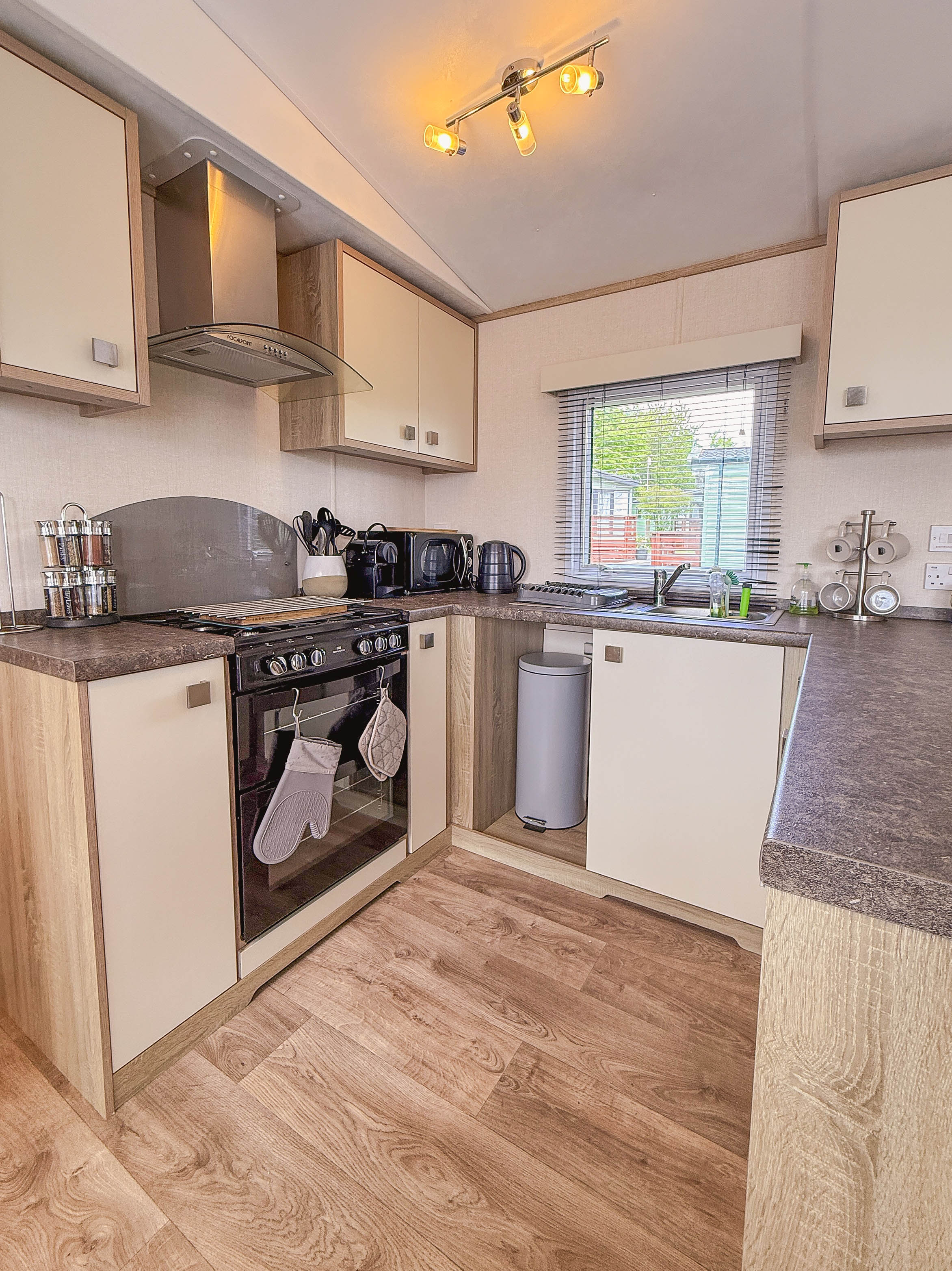 Pre-Owned Carnaby Oakdale Centre Lounge Static Caravan For Sale Lake District
