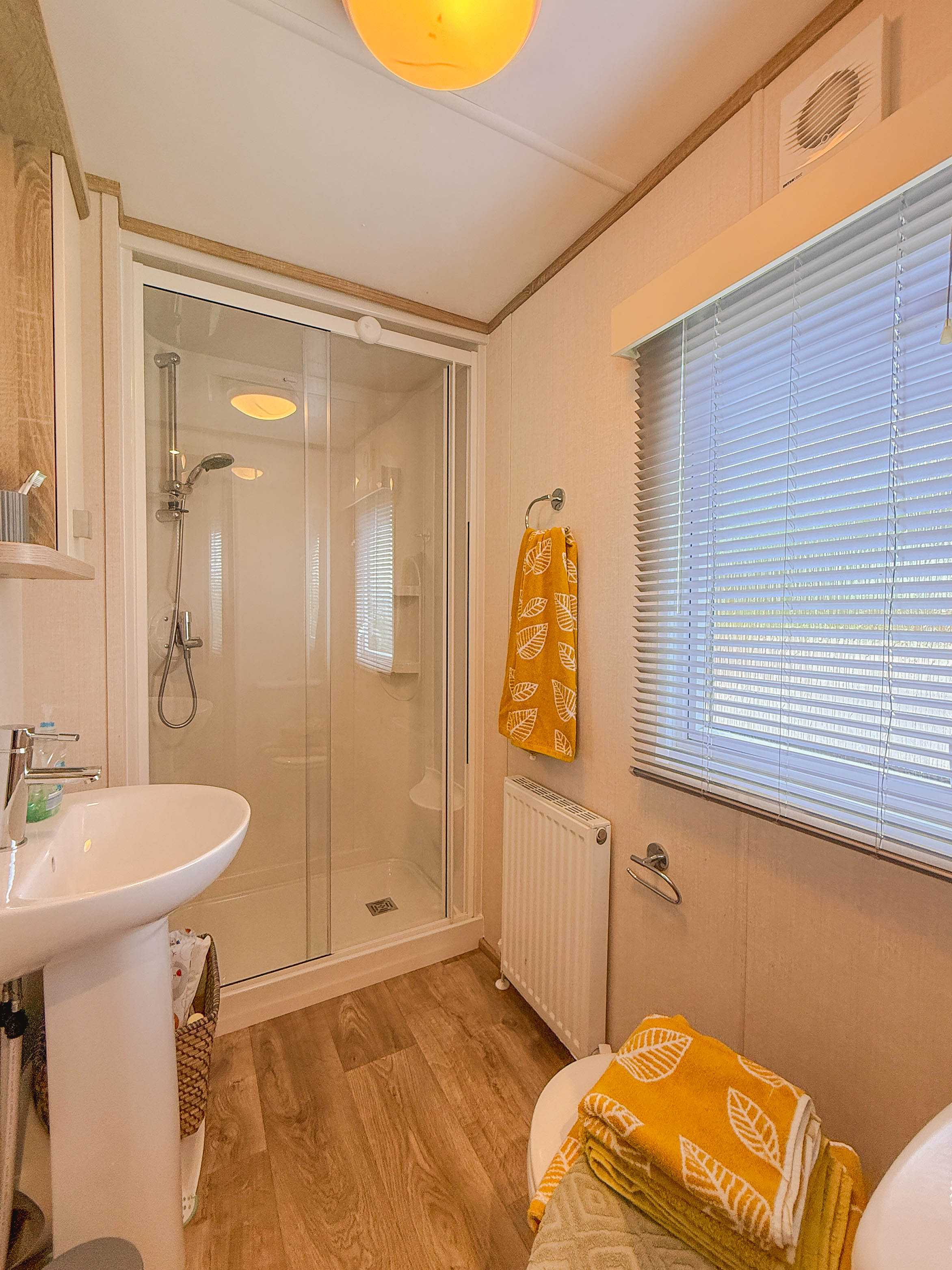 Pre-Owned Carnaby Oakdale Centre Lounge Static Caravan For Sale Lake District