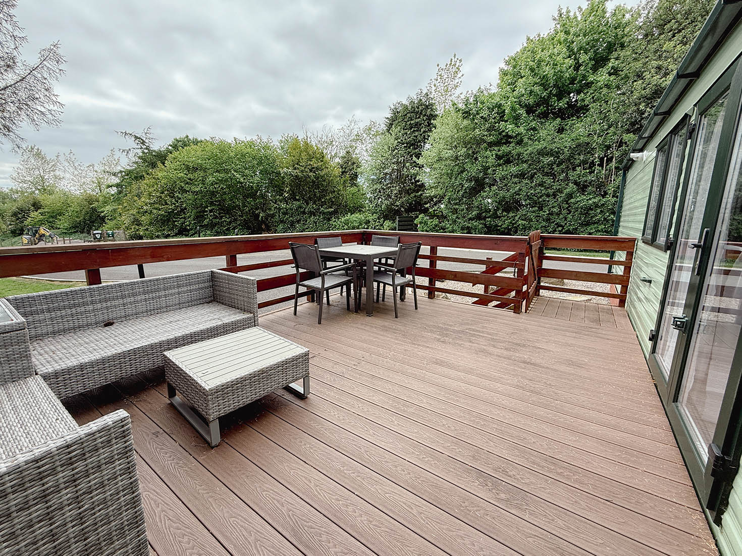 Pre-Owned Carnaby Oakdale Centre Lounge Static Caravan For Sale Lake District