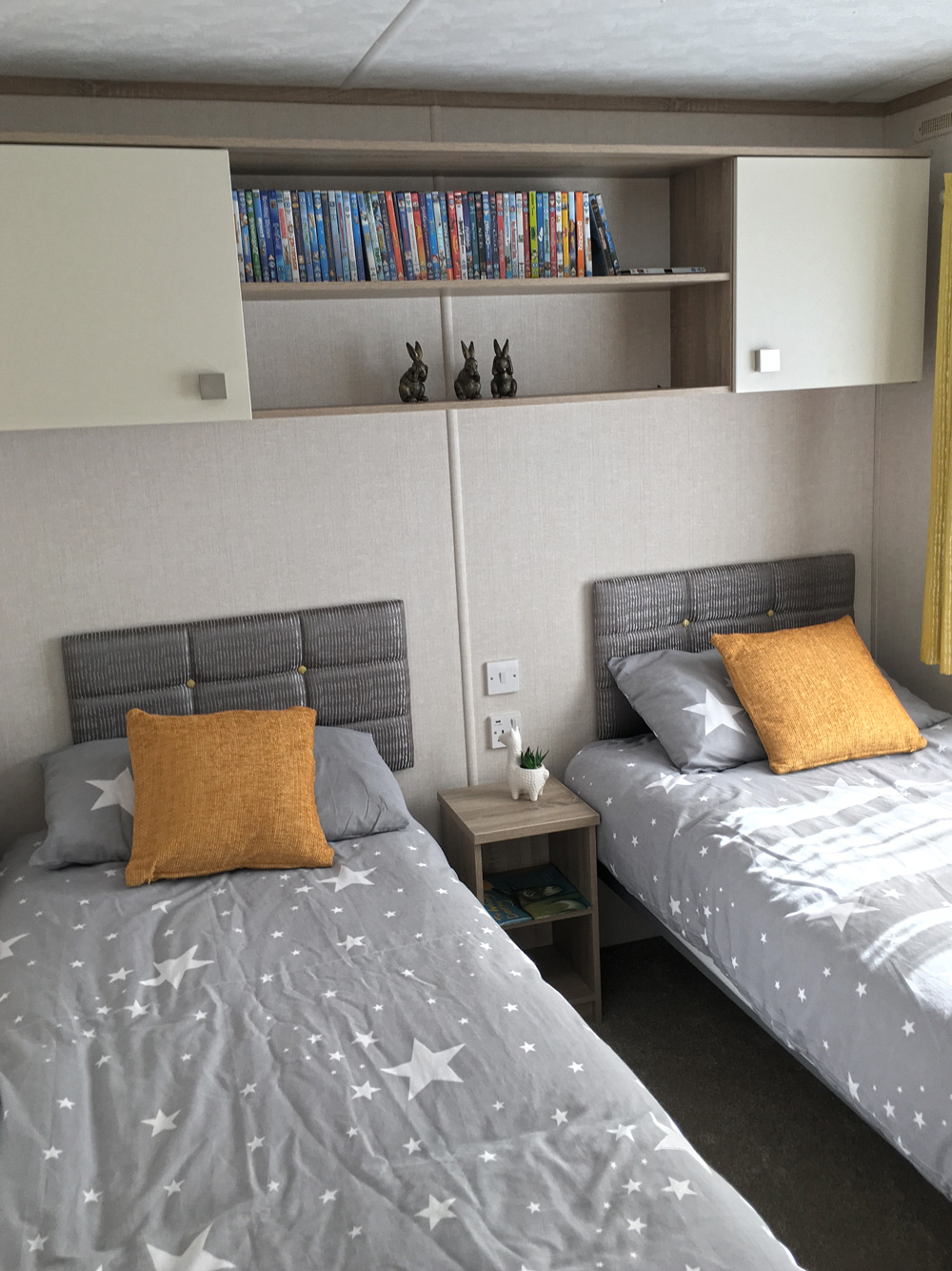 Pre-Owned Carnaby Oakdale Centre Lounge Static Caravan For Sale Lake District