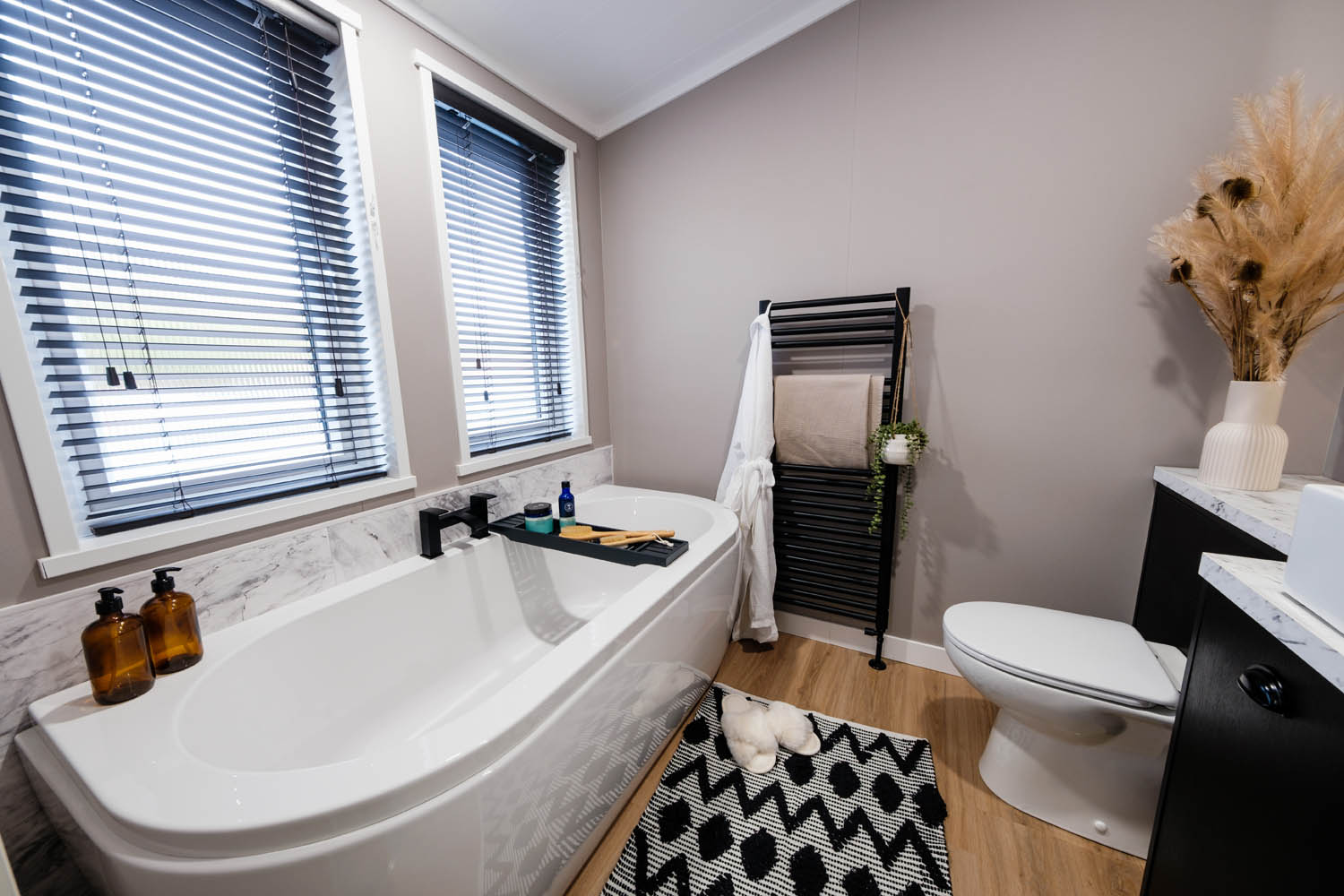 Dogwood Lodge - pet friendly timber lodge to hire Lake District, Cumbria